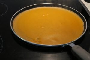 etapes-gateau-crepes-arc-en-ciel 7